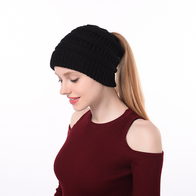 Womens Knitted Ponytail Beanie